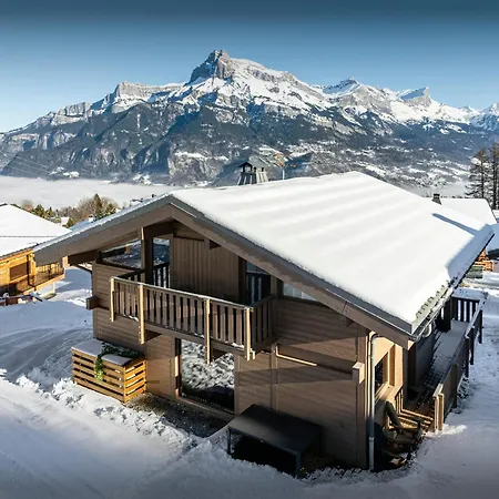 Grand Soir - Ovo Network Chalet
