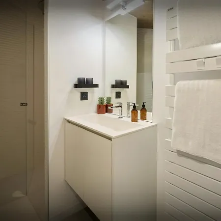木屋 Grand Soir - Ovo Network