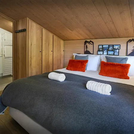 Grand Soir - Ovo Network Chalet *