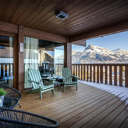 Grand Soir - Ovo Network Chalet